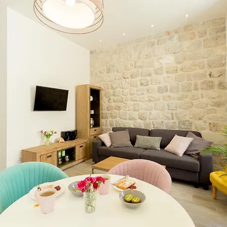 Hedera Estate, Hedera A2 Ragusa