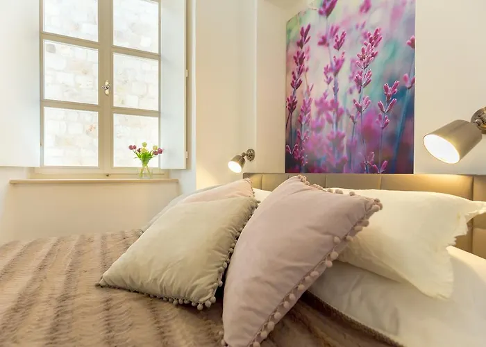 Hedera Estate, Hedera A2 ドゥブロブニク