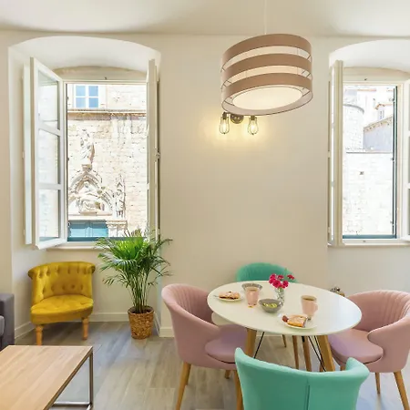 Hedera Estate Hedera A2 - Breakfast Included *
